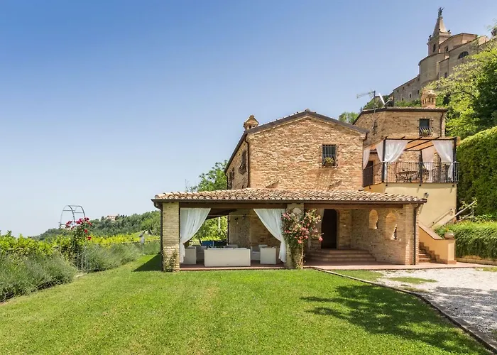 Сasa de vacaciones Torre Ripatransone